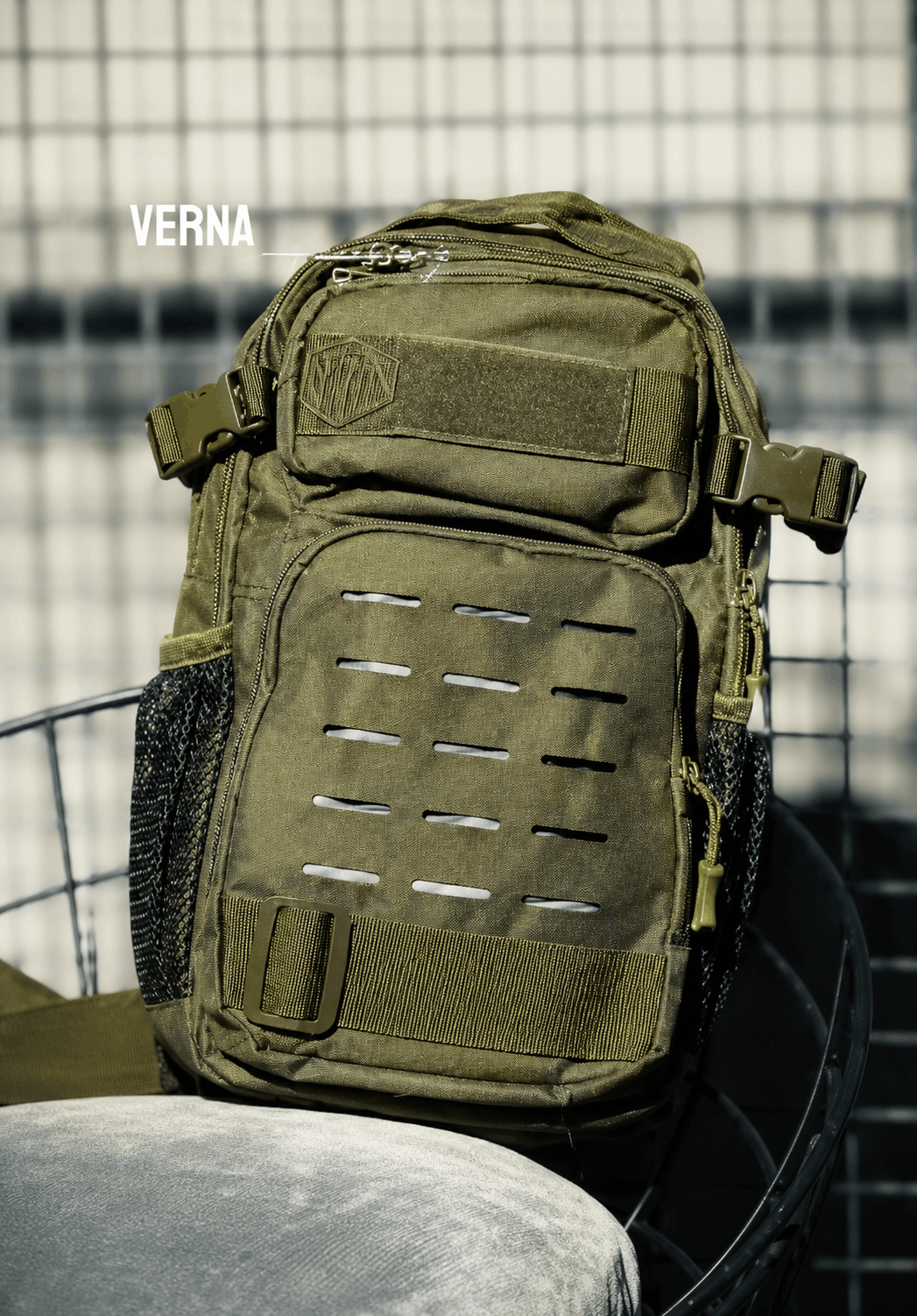 Rucsac tactic EDC 10L cu o singură bretea și sistem MOLLE